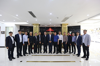 欢迎阳信县委县政府领一行莅临BB贝博ballbet集团考察指导工作