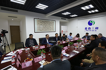 德州市政府驻津办主任郑军、BB贝博ballbet集团董事局主席、天津山东德州商会会长李长云走访会员单位