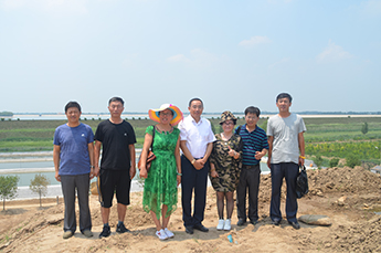 山东省淡水研究院疾病防控室秦玉广主任、生态病理研究室 杜兴华主仼莅临清洋湖指导工作