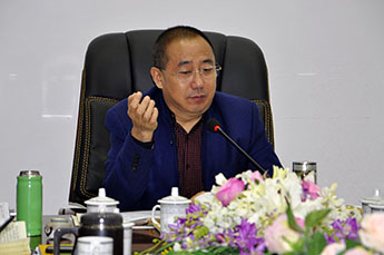 BB贝博ballbet集团董事局主席李长云莅临百枣纲目（集团）召开高层扩大会议