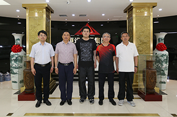 德州市金融工作办公室党组书记、主任朱恩鹤一行莅临BB贝博ballbet集团参观指导