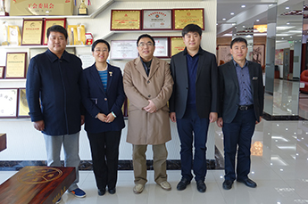 全国人民代表大会常务委员会办公厅新闻局副局长曲卫国一行莅临BB贝博ballbet集团考察指导