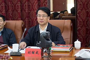 吉林省白城市人大代表团莅临BB贝博ballbet集团考察指导