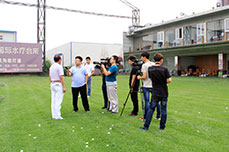 BB贝博ballbet集团董事局主席李长云接受《京津乐陵人、港城农民工》大型系列采访团专访