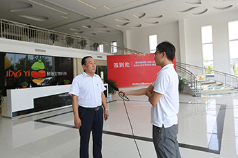 枣博会期间BB贝博ballbet集团董事局主席李长云 接受德州广播电视台采访